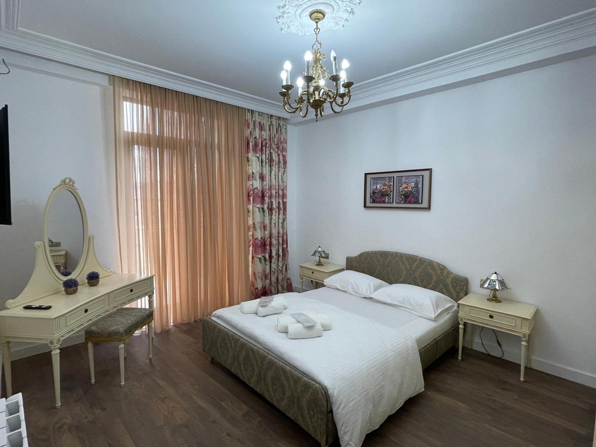 Picasso Apartment Kutaisi Zewnętrze zdjęcie