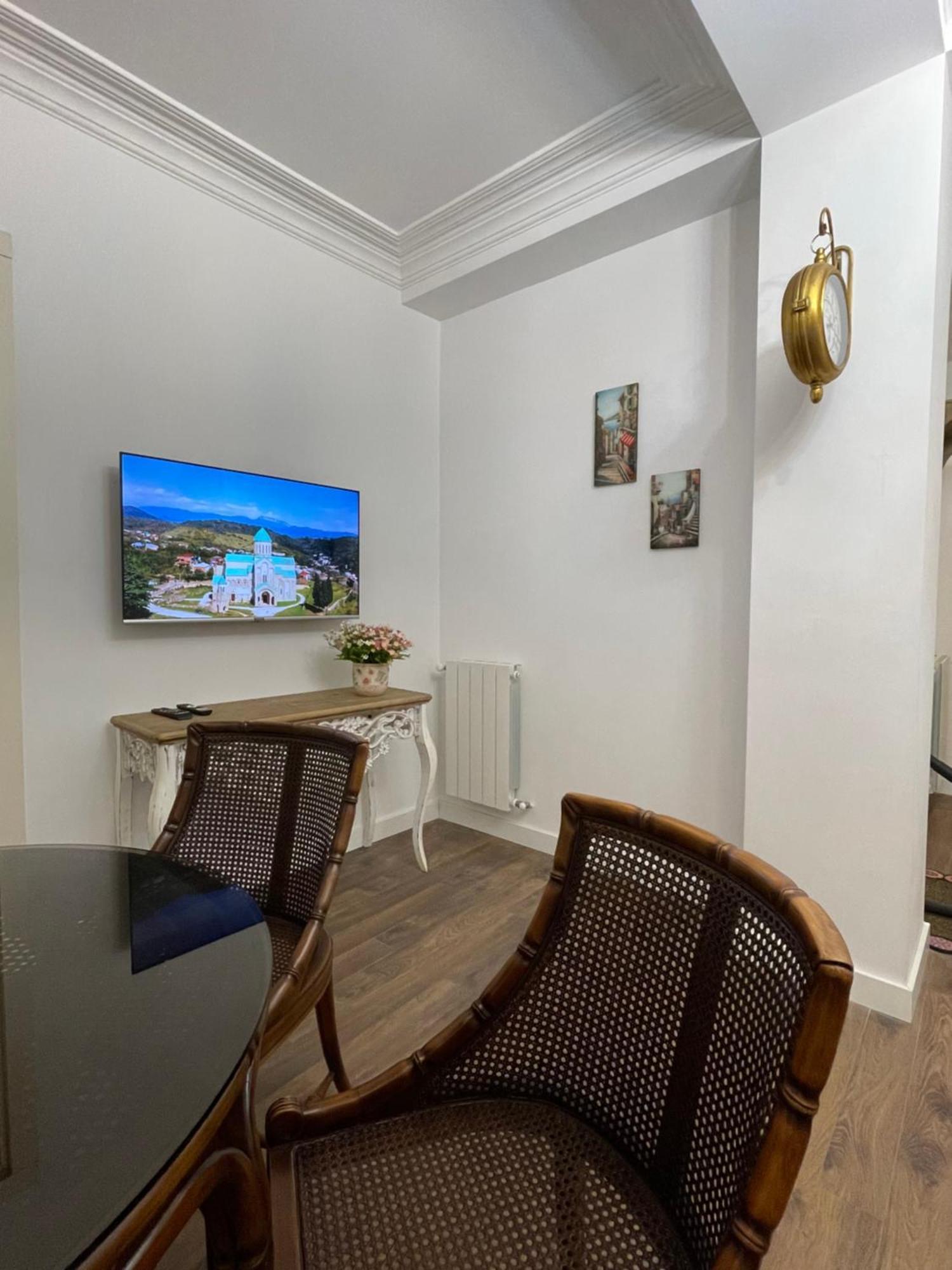 Picasso Apartment Kutaisi Zewnętrze zdjęcie
