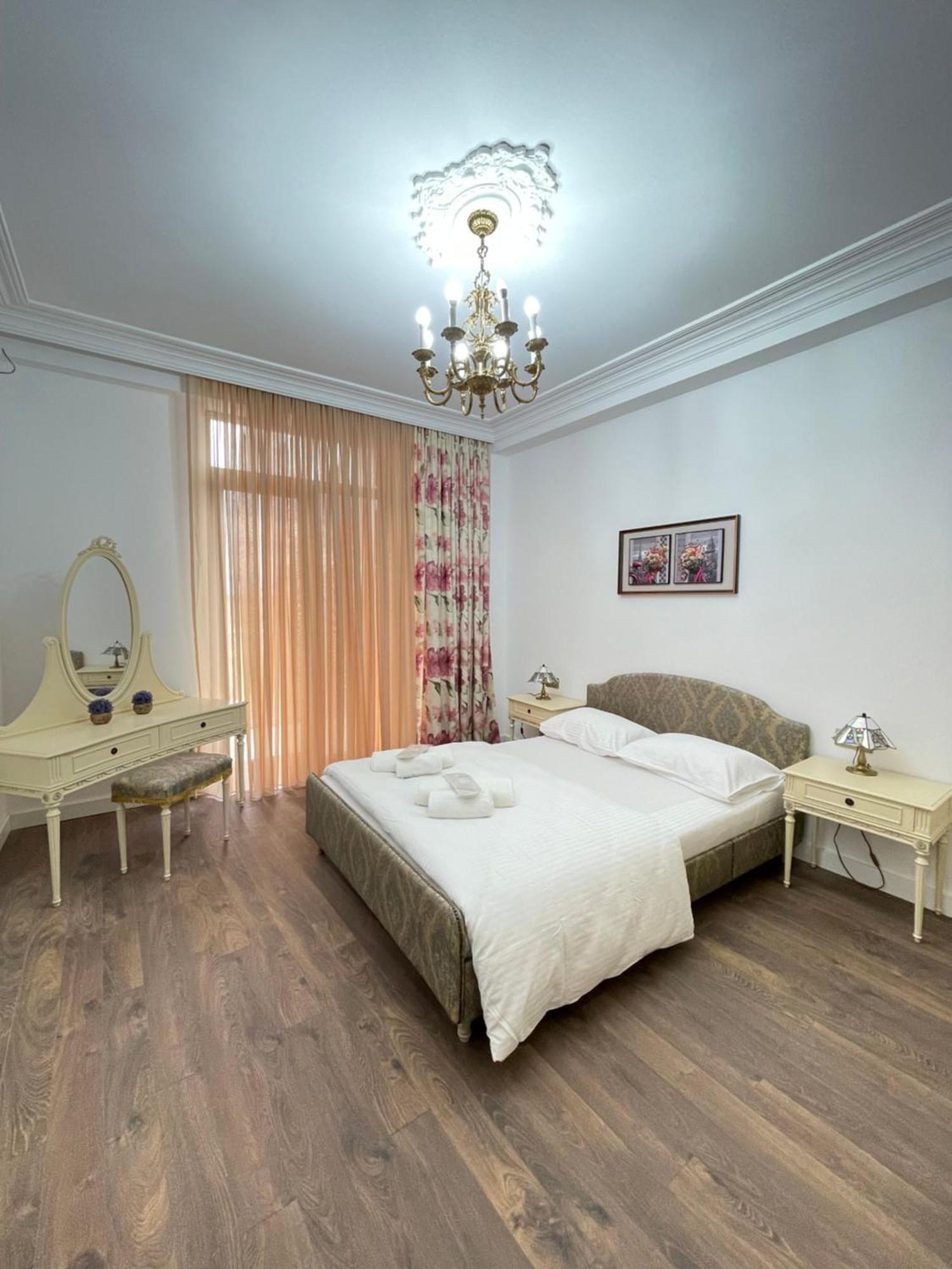 Picasso Apartment Kutaisi Zewnętrze zdjęcie