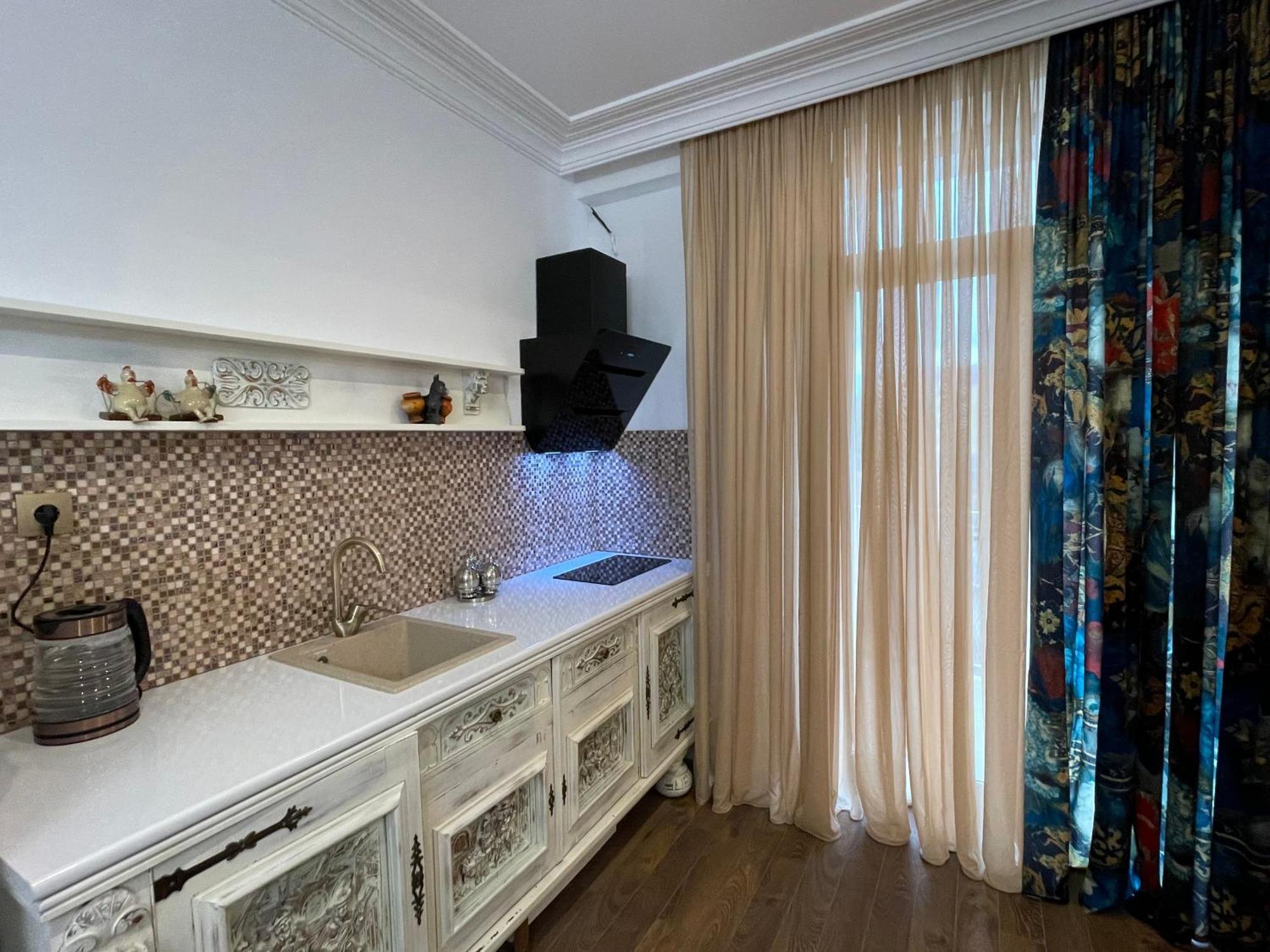 Picasso Apartment Kutaisi Zewnętrze zdjęcie