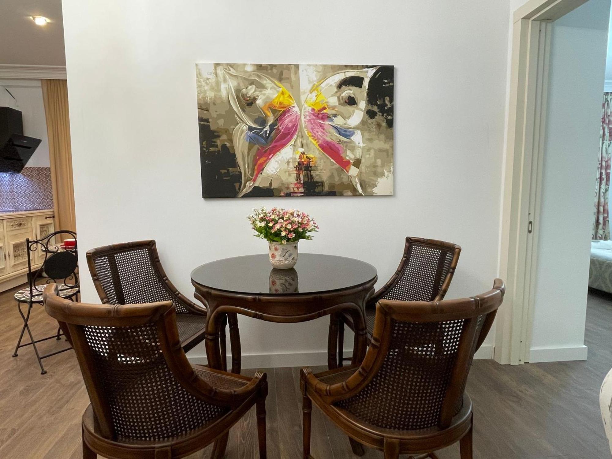 Picasso Apartment Kutaisi Zewnętrze zdjęcie
